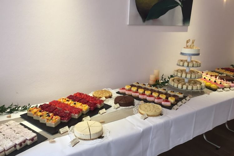 Catering im grünen Baum